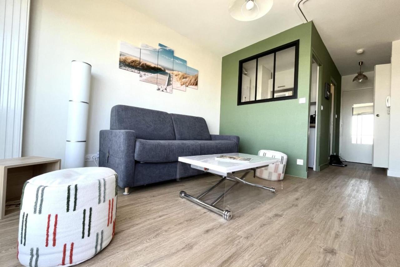 Pretty And Bright Studio With View On The Harbor Les Sables-dʼOlonne Dış mekan fotoğraf